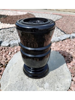 Akmens masės vaza VM-4 juoda, vnt